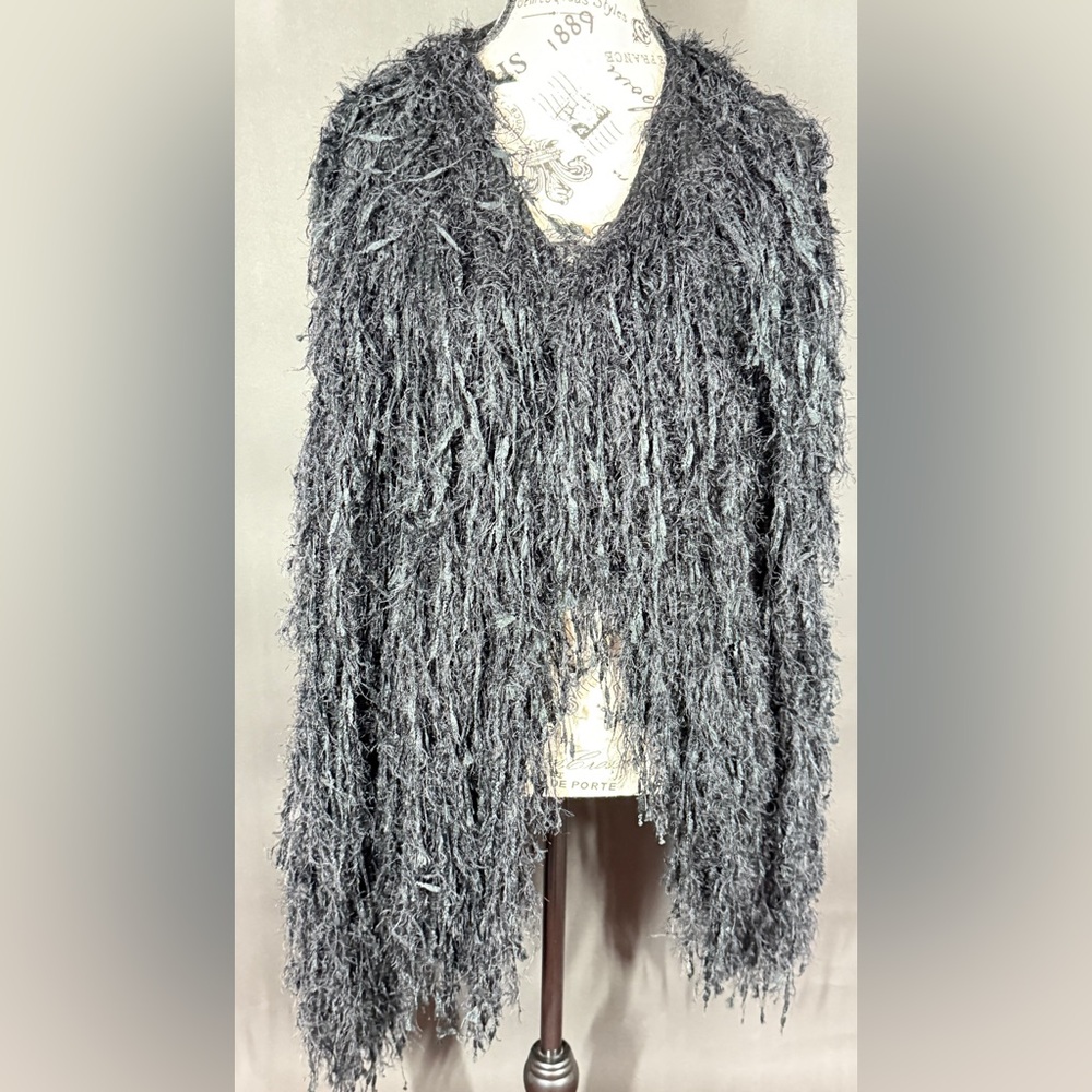 Pretty Attitude Women's Black Fuzzy Sweater NWOT.  Size Large